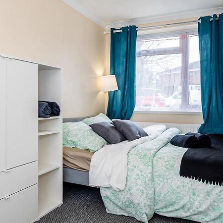 Shirley House 3, Guest House, Self Catering, Self Check In With Smart Locks, Use Of Fully Equipped Kitchen, Close To City Centre, Ideal For Longer Stays, Walking Distance To Bat, 20 Min Drive To Fawley Refinery, Excellent Transport Links Southampton Extérieur photo