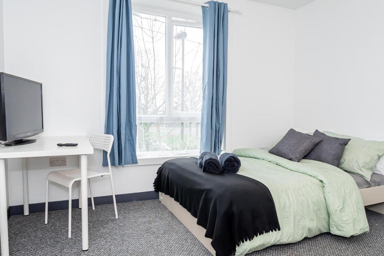 Shirley House 3, Guest House, Self Catering, Self Check In With Smart Locks, Use Of Fully Equipped Kitchen, Close To City Centre, Ideal For Longer Stays, Walking Distance To Bat, 20 Min Drive To Fawley Refinery, Excellent Transport Links Southampton Extérieur photo