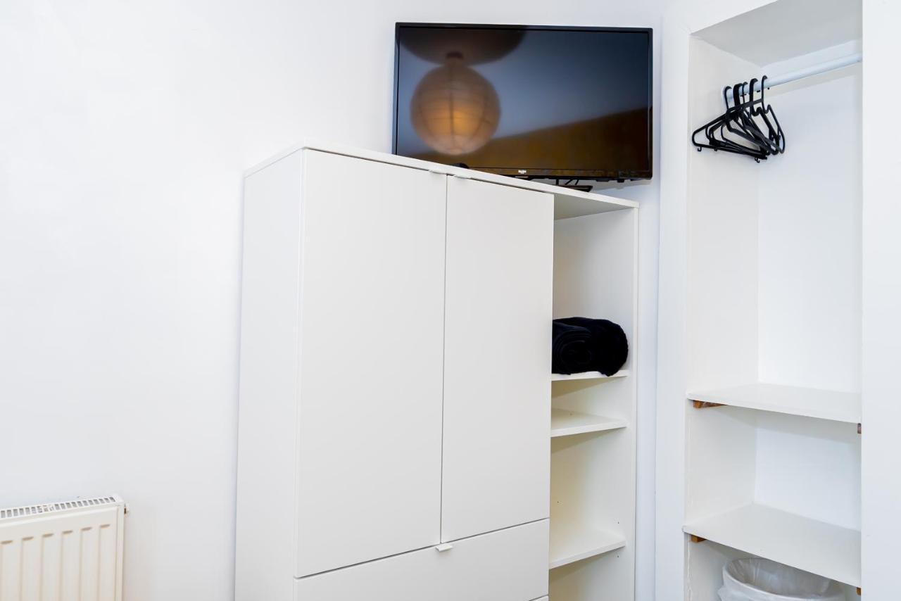 Shirley House 3, Guest House, Self Catering, Self Check In With Smart Locks, Use Of Fully Equipped Kitchen, Close To City Centre, Ideal For Longer Stays, Walking Distance To Bat, 20 Min Drive To Fawley Refinery, Excellent Transport Links Southampton Extérieur photo