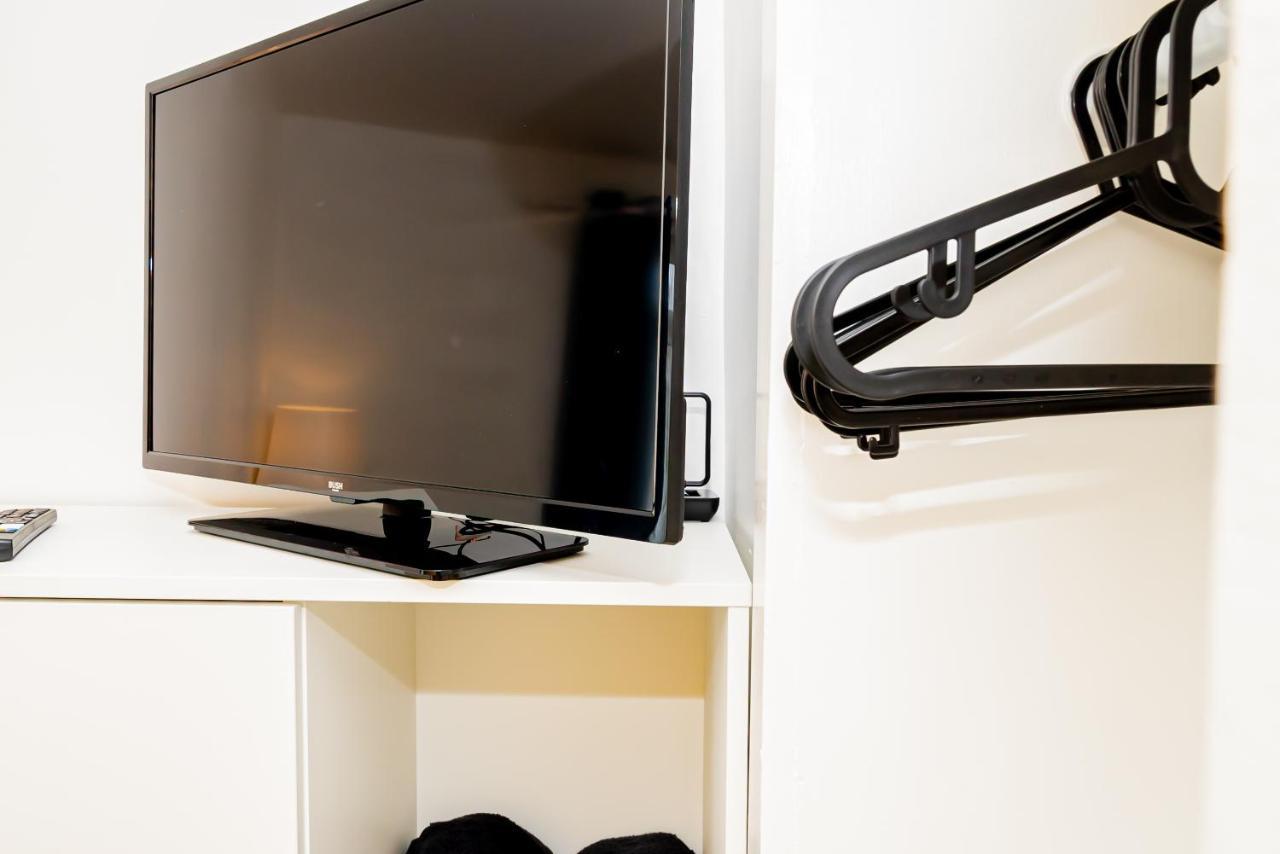 Shirley House 3, Guest House, Self Catering, Self Check In With Smart Locks, Use Of Fully Equipped Kitchen, Close To City Centre, Ideal For Longer Stays, Walking Distance To Bat, 20 Min Drive To Fawley Refinery, Excellent Transport Links Southampton Extérieur photo