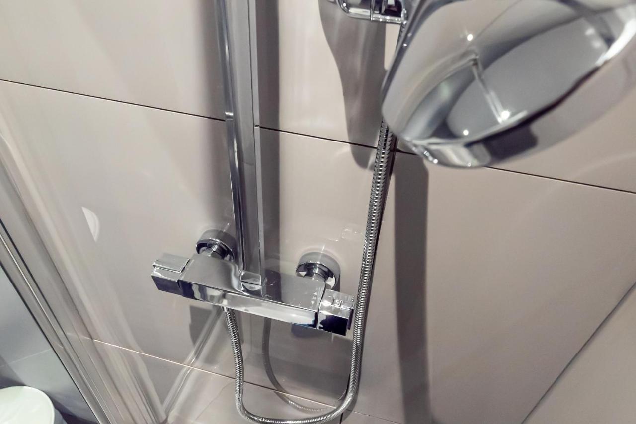 Shirley House 3, Guest House, Self Catering, Self Check In With Smart Locks, Use Of Fully Equipped Kitchen, Close To City Centre, Ideal For Longer Stays, Walking Distance To Bat, 20 Min Drive To Fawley Refinery, Excellent Transport Links Southampton Extérieur photo