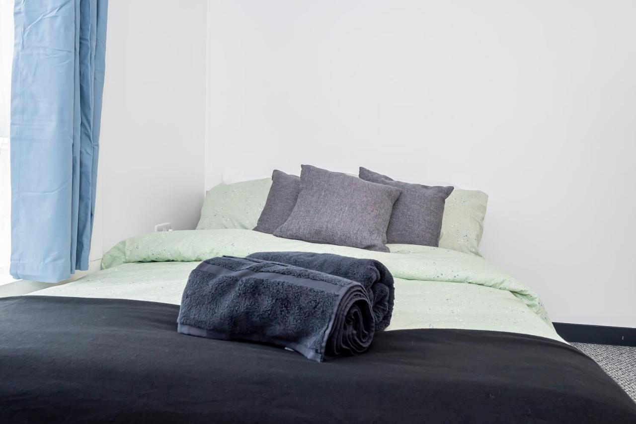 Shirley House 3, Guest House, Self Catering, Self Check In With Smart Locks, Use Of Fully Equipped Kitchen, Close To City Centre, Ideal For Longer Stays, Walking Distance To Bat, 20 Min Drive To Fawley Refinery, Excellent Transport Links Southampton Extérieur photo