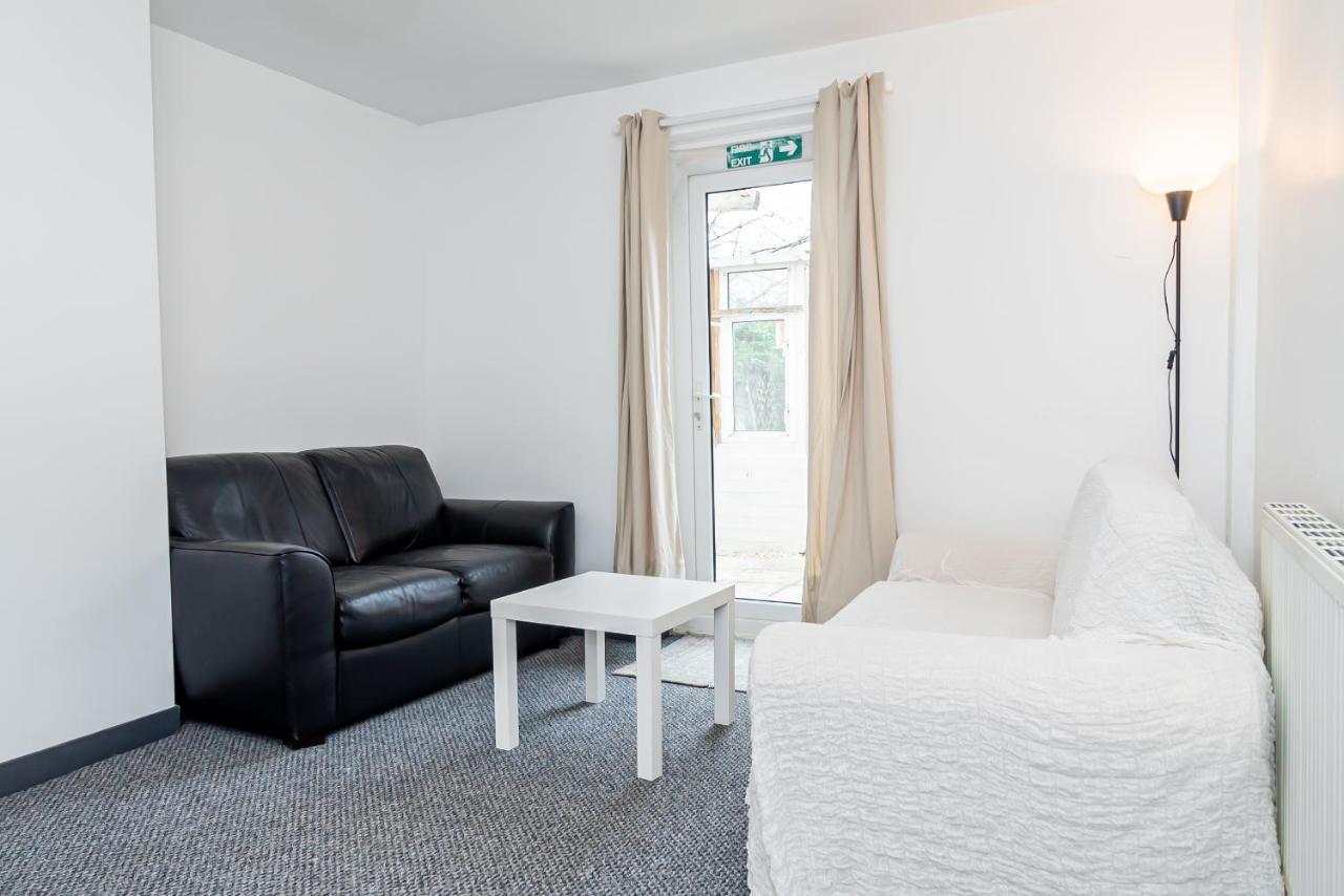 Shirley House 3, Guest House, Self Catering, Self Check In With Smart Locks, Use Of Fully Equipped Kitchen, Close To City Centre, Ideal For Longer Stays, Walking Distance To Bat, 20 Min Drive To Fawley Refinery, Excellent Transport Links Southampton Extérieur photo