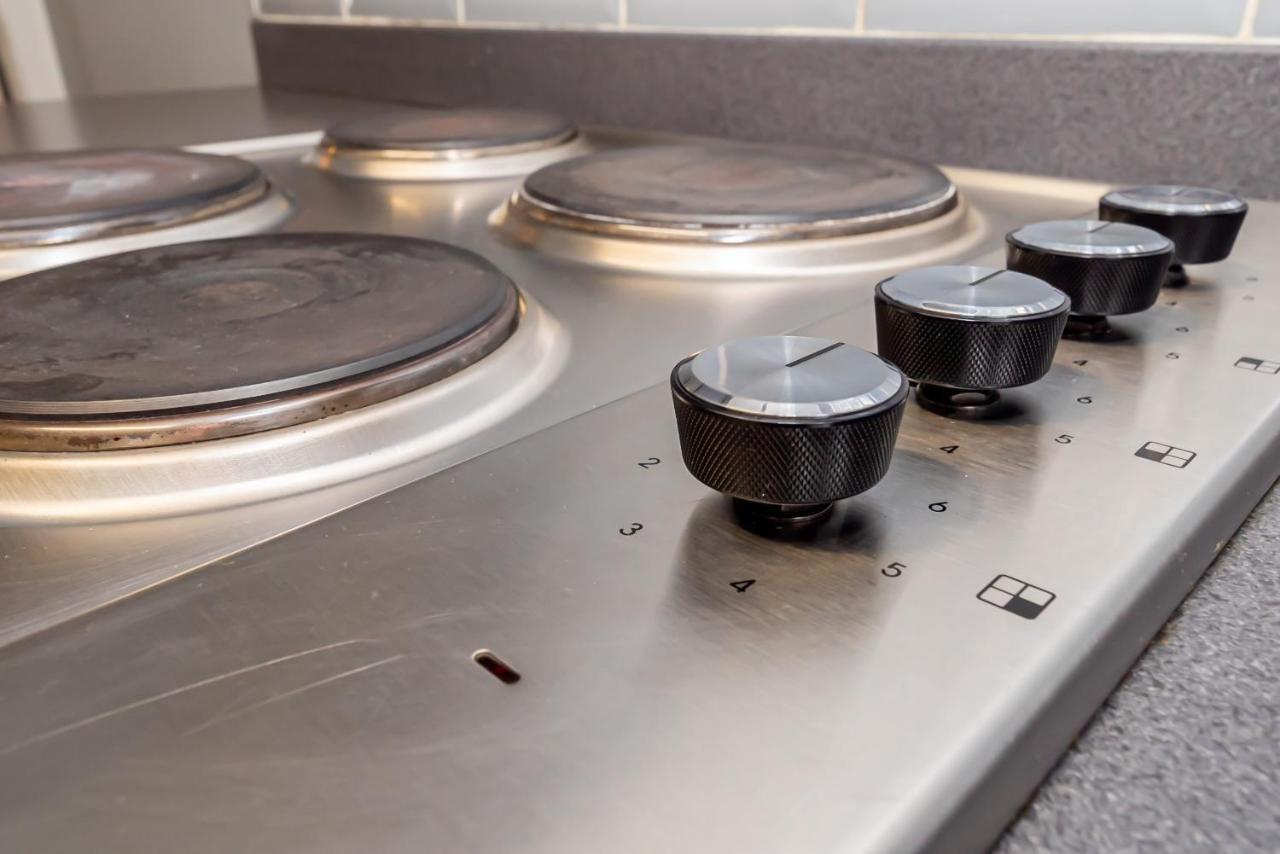 Shirley House 3, Guest House, Self Catering, Self Check In With Smart Locks, Use Of Fully Equipped Kitchen, Close To City Centre, Ideal For Longer Stays, Walking Distance To Bat, 20 Min Drive To Fawley Refinery, Excellent Transport Links Southampton Extérieur photo