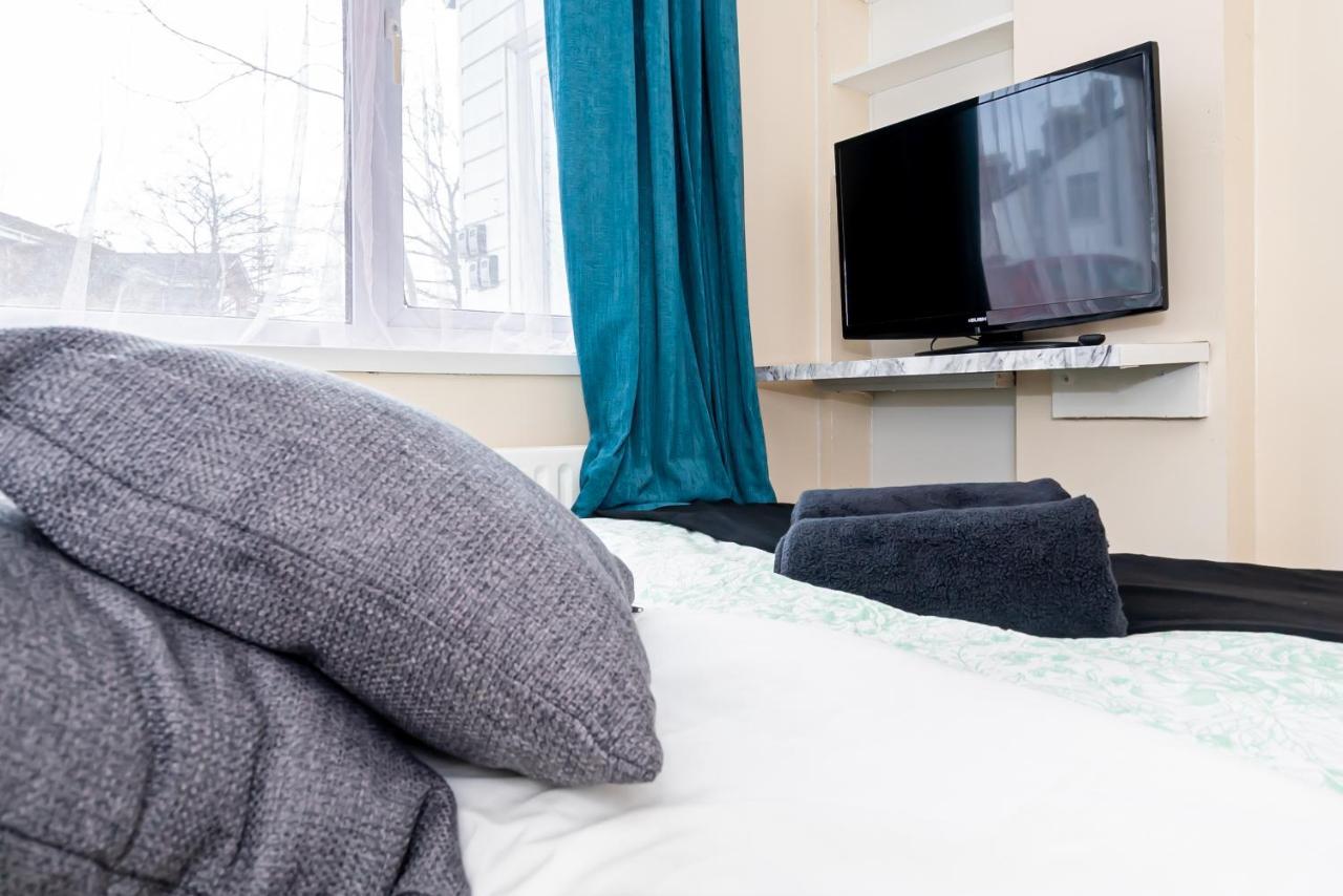 Shirley House 3, Guest House, Self Catering, Self Check In With Smart Locks, Use Of Fully Equipped Kitchen, Close To City Centre, Ideal For Longer Stays, Walking Distance To Bat, 20 Min Drive To Fawley Refinery, Excellent Transport Links Southampton Extérieur photo