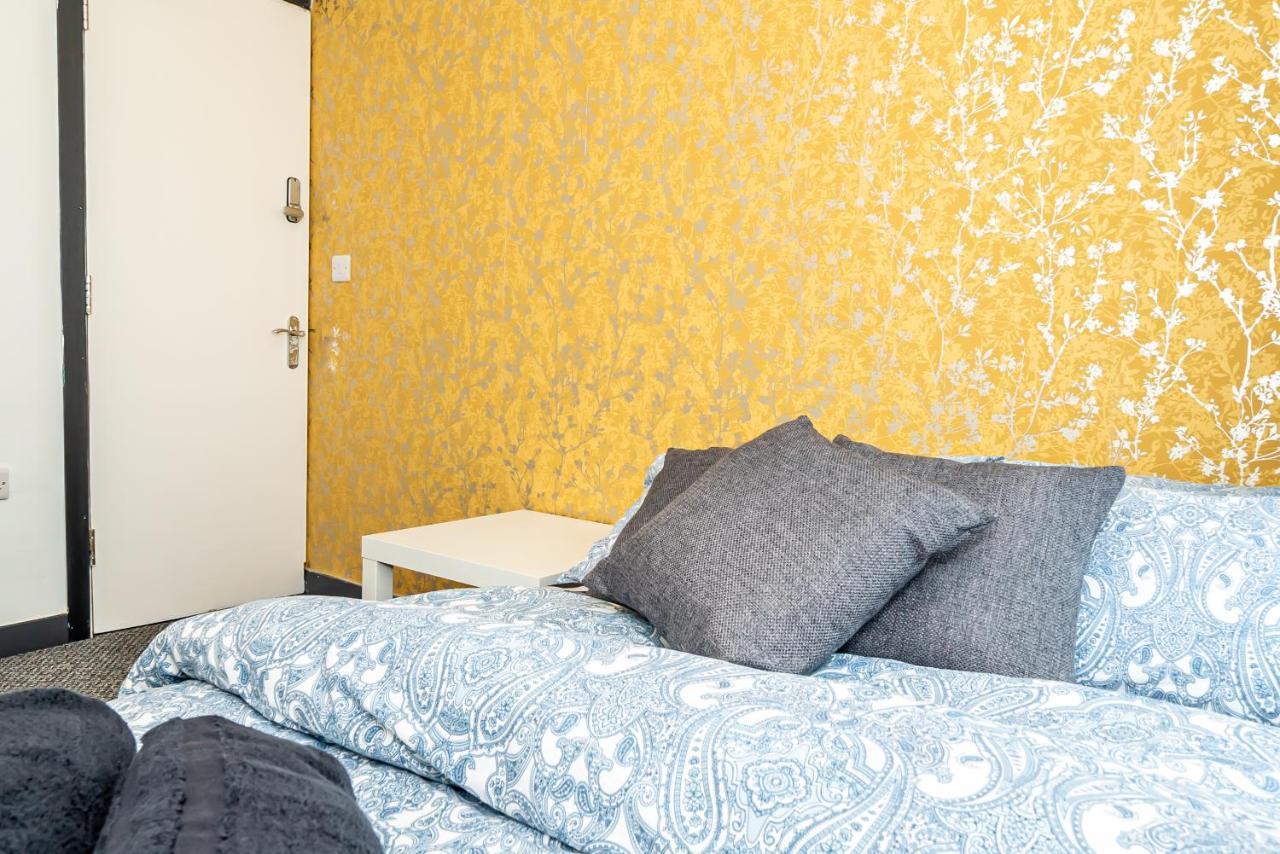 Shirley House 3, Guest House, Self Catering, Self Check In With Smart Locks, Use Of Fully Equipped Kitchen, Close To City Centre, Ideal For Longer Stays, Walking Distance To Bat, 20 Min Drive To Fawley Refinery, Excellent Transport Links Southampton Extérieur photo